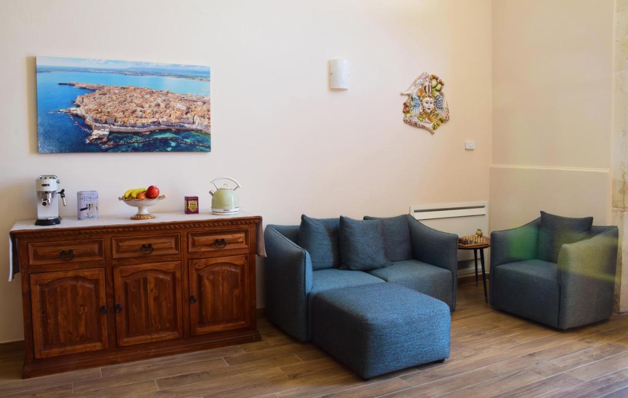 לינה וארוחת בוקר סירקוזה Antico Casale Benali מראה חיצוני תמונה